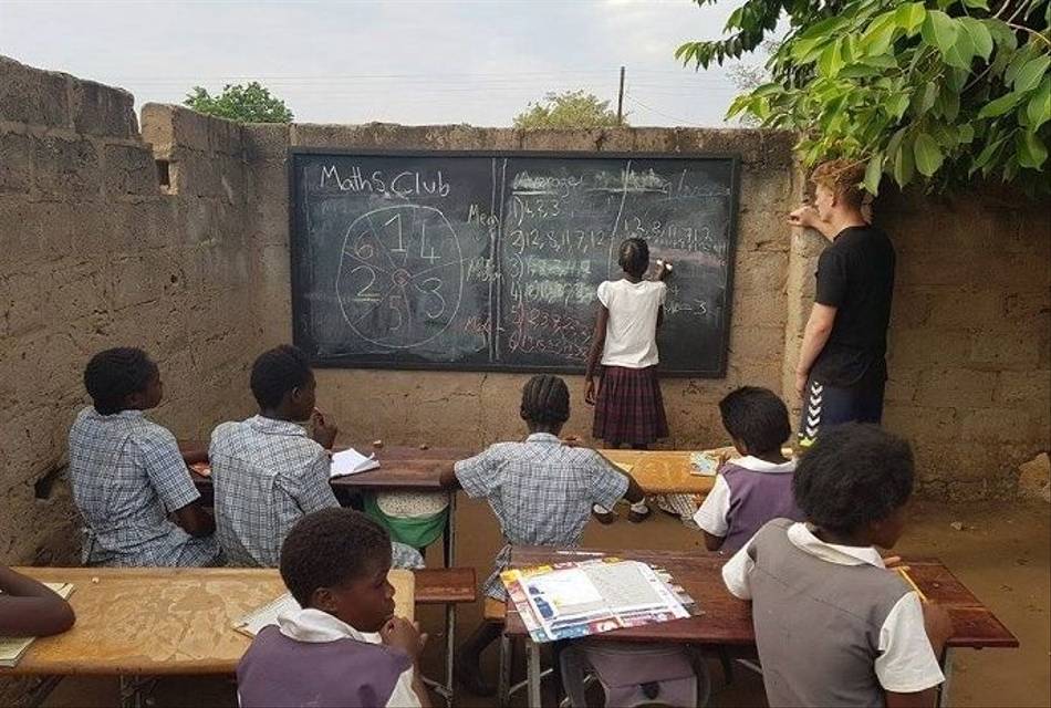 Book Donation - Bunyoni - Uganda