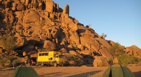 VICTORIA FALLS to CAPE TOWN (22 days) Deserts & Gameparks